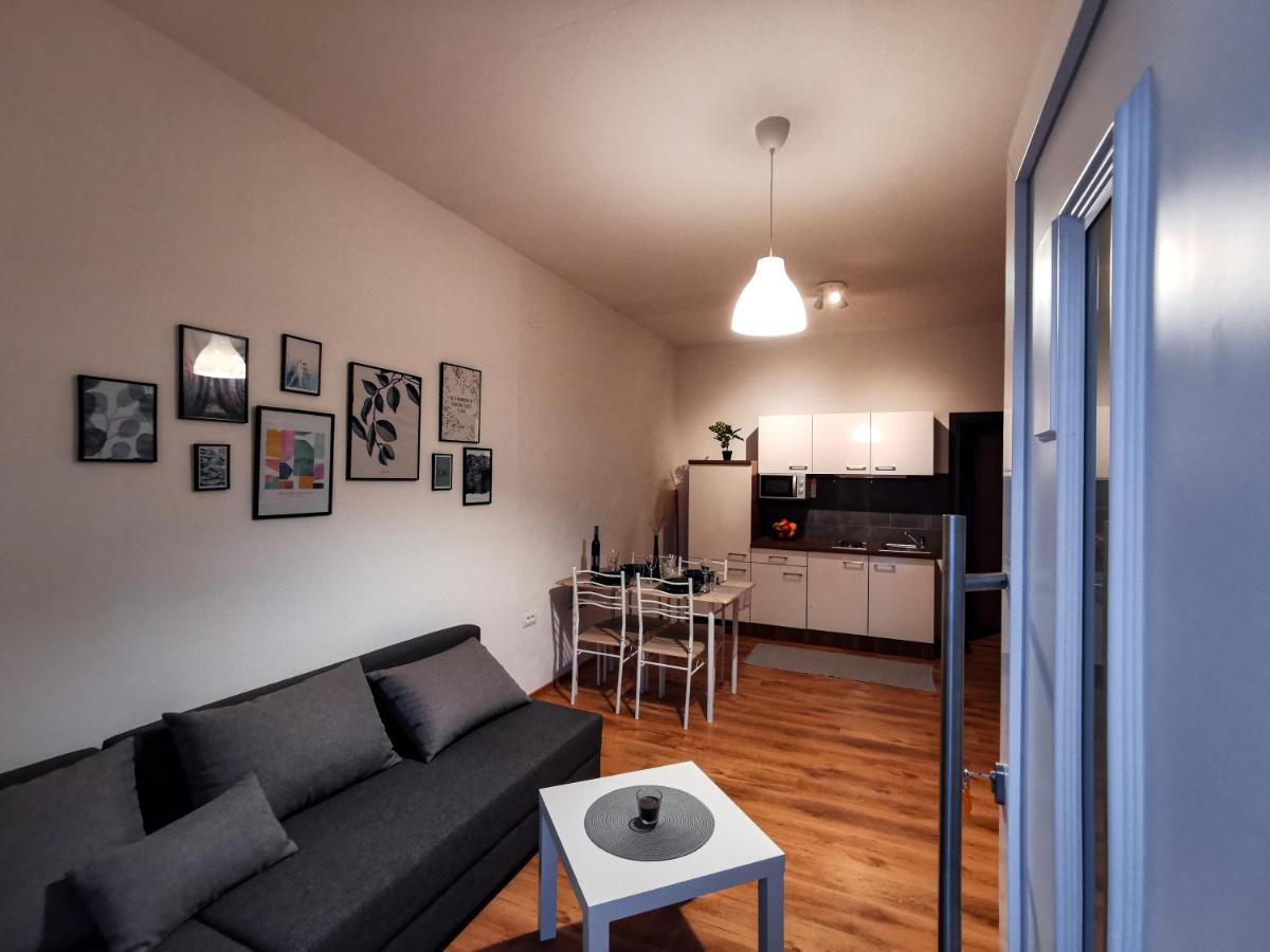 Appartamento & Studio Pekica *