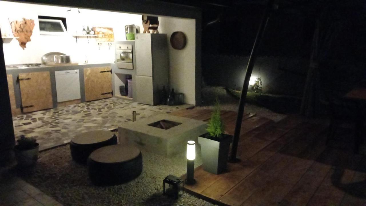 & Studio Pekica *