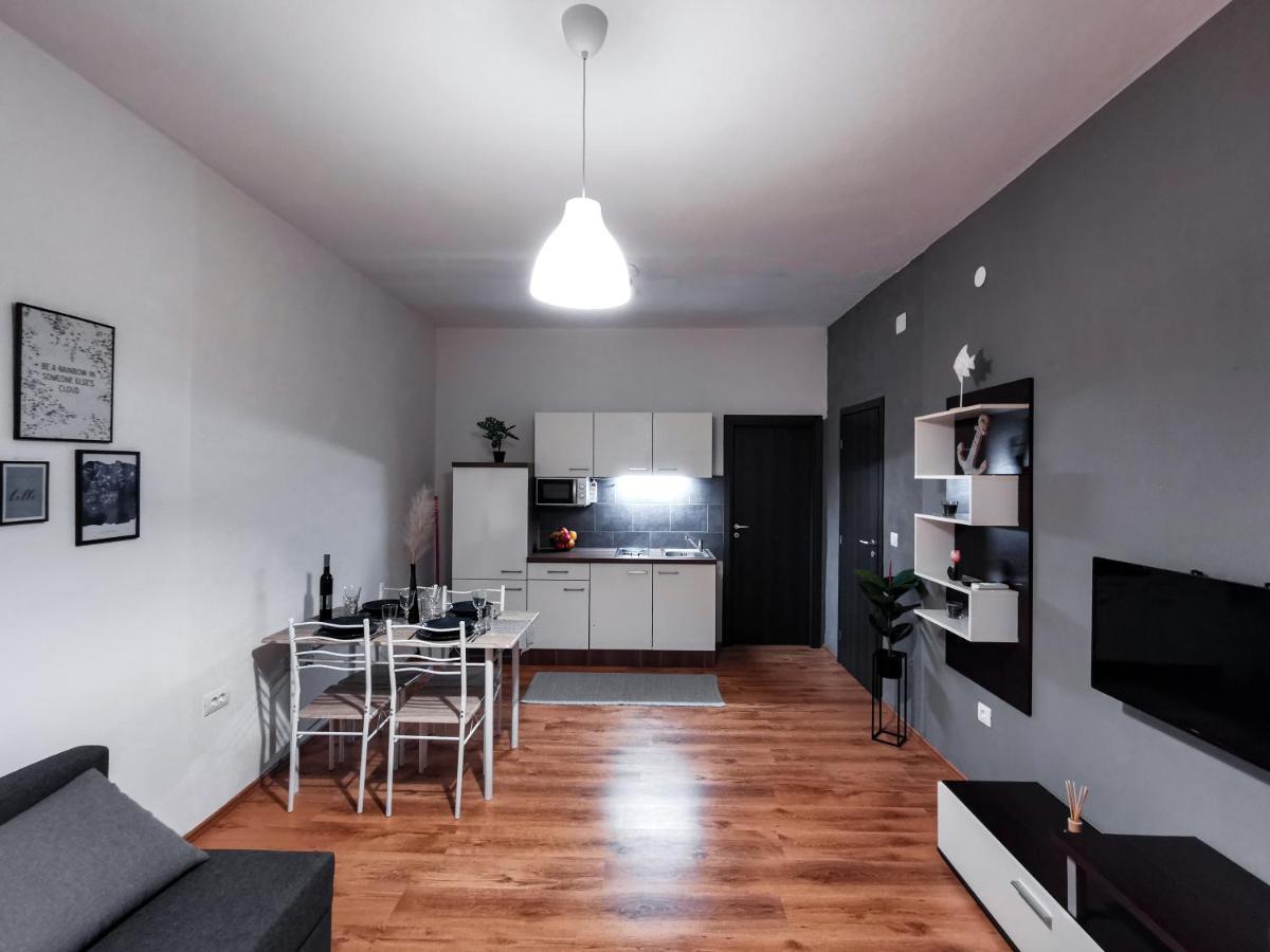 & Studio Pekica Apartment *